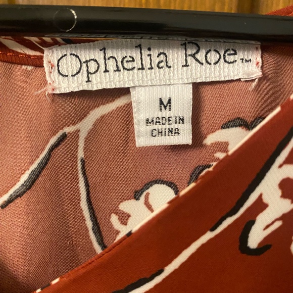 Ophelia Roe Split Black Floral Tunic - Picture 3 of 4